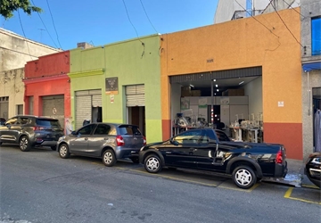 3 lojas de 468 de rea construda com vista para Rua da Graa